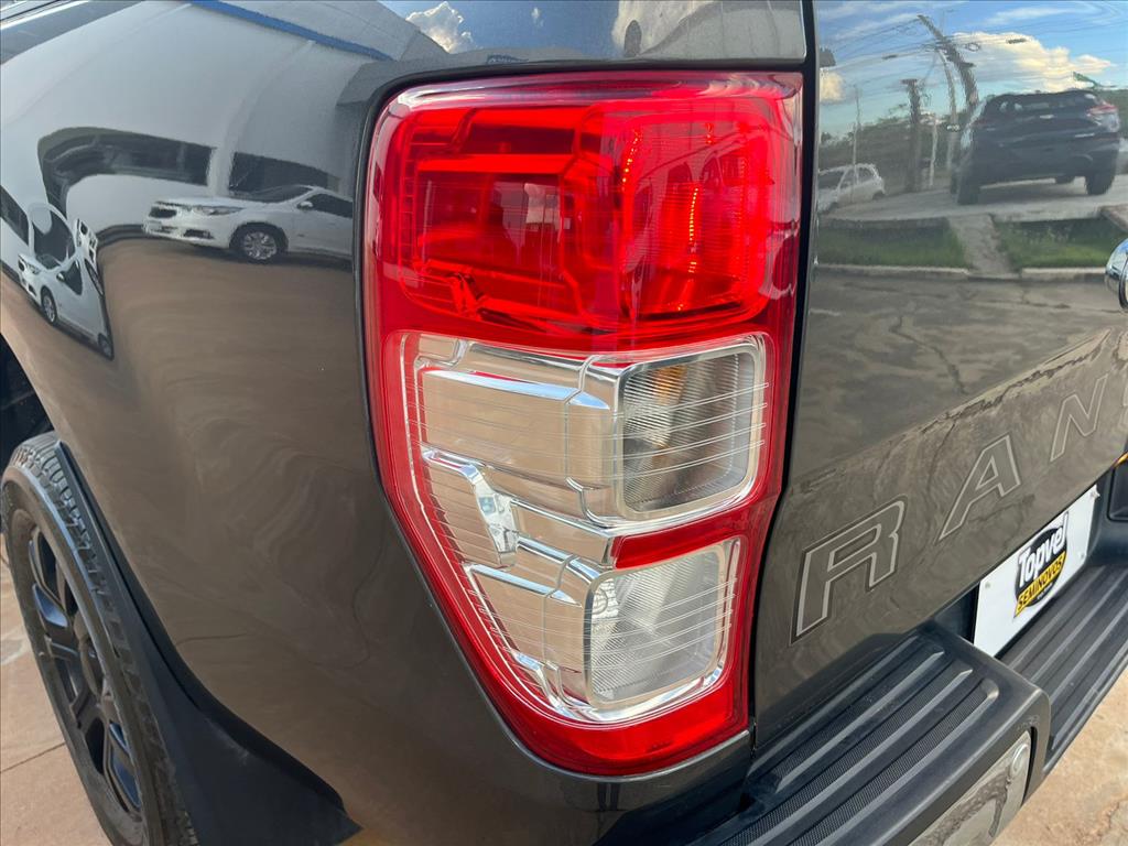 FORD         RANGER