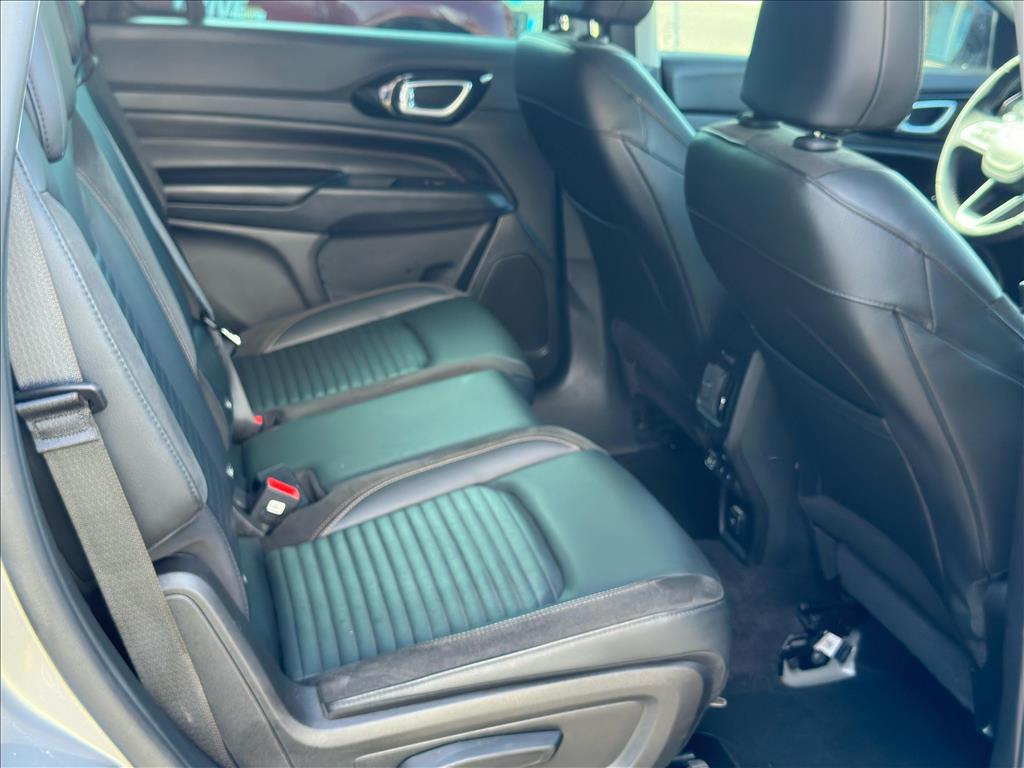 JEEP         COMMANDER