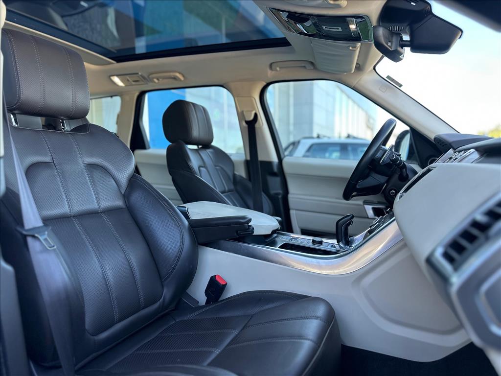 LAND ROVER         RANGE ROVER SPORT