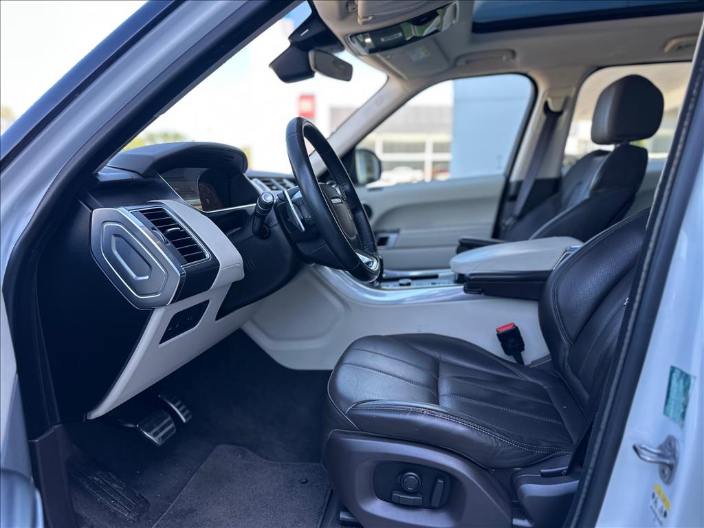 LAND ROVER         RANGE ROVER SPORT