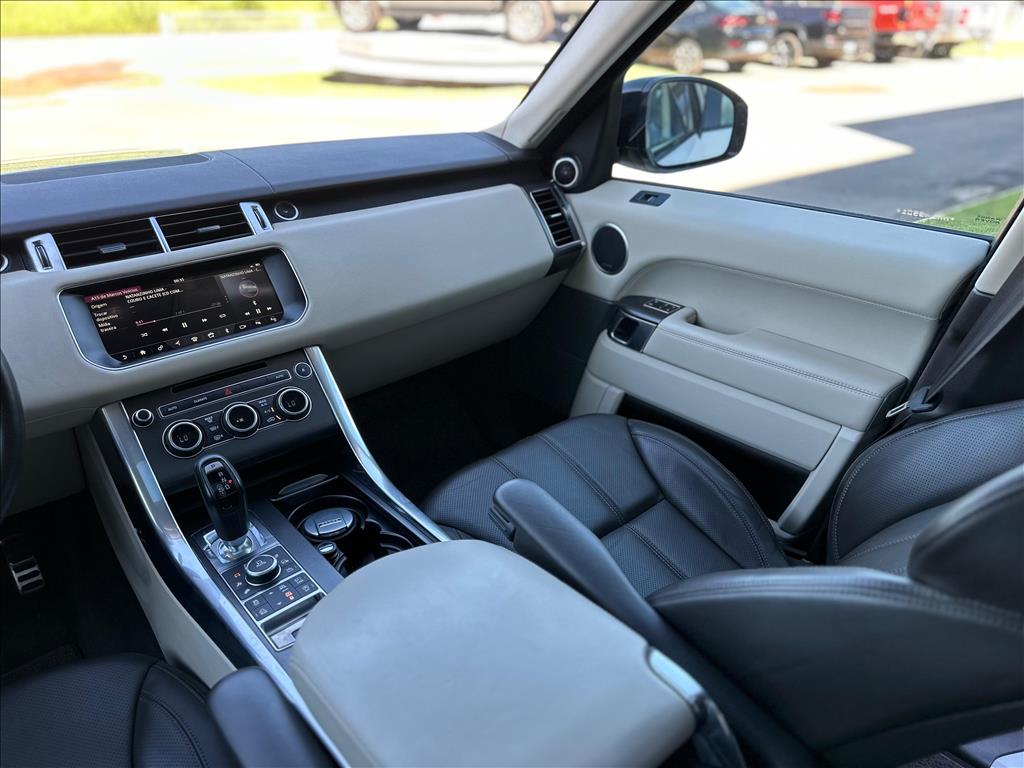 LAND ROVER         RANGE ROVER SPORT